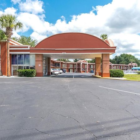 Oyo Hotel Mustang Silver Spring Fl Silver Springs Exterior photo