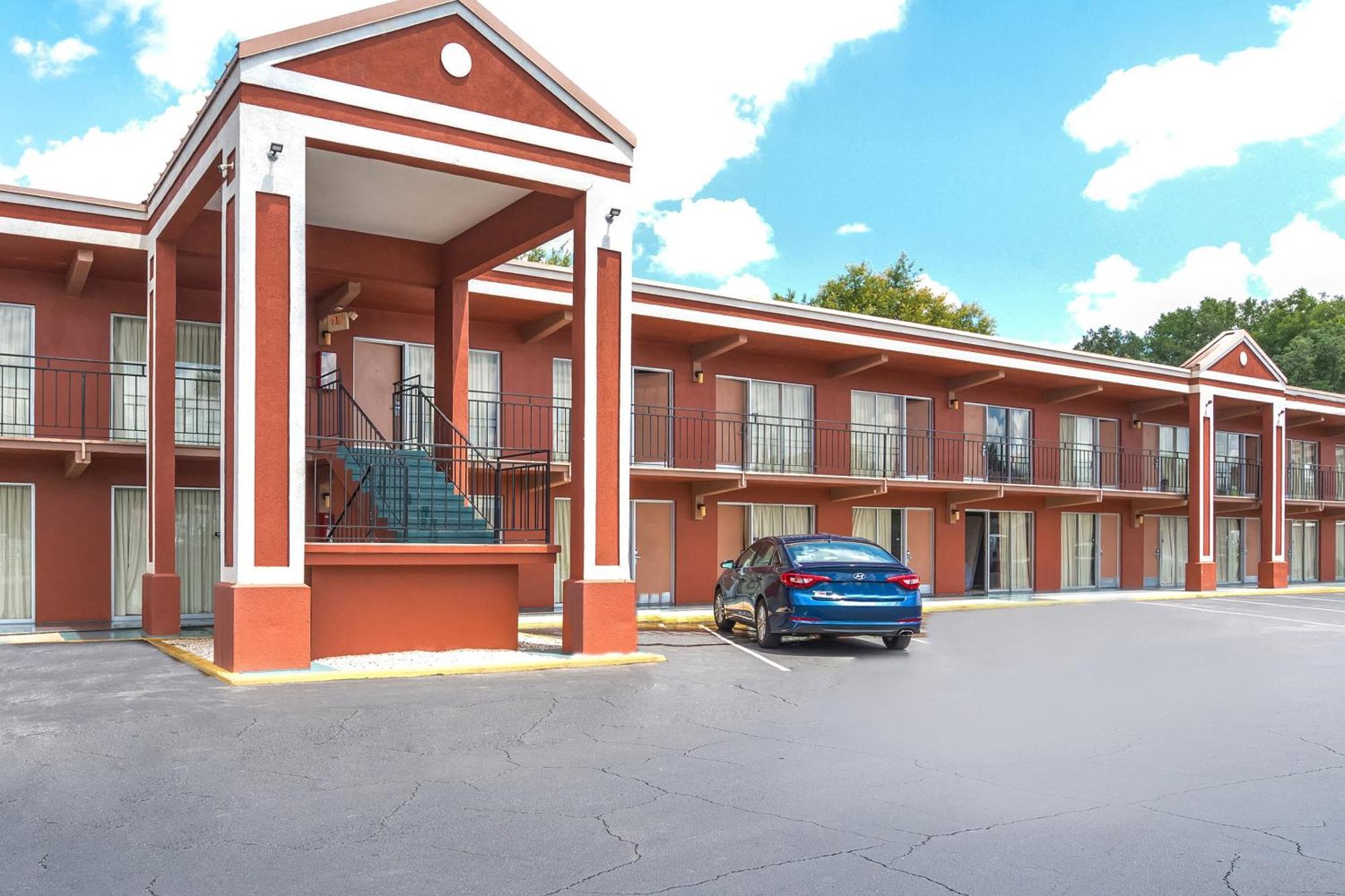 Oyo Hotel Mustang Silver Spring Fl Silver Springs Exterior photo