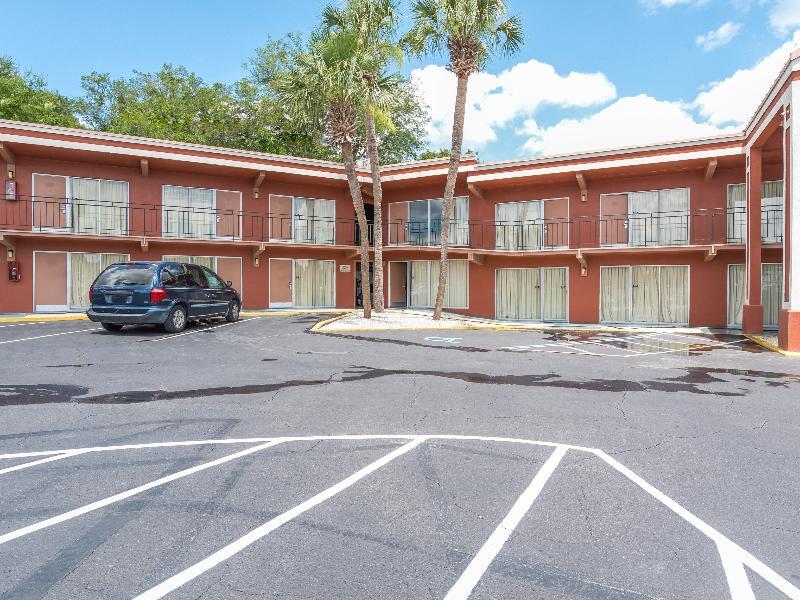Oyo Hotel Mustang Silver Spring Fl Silver Springs Exterior photo
